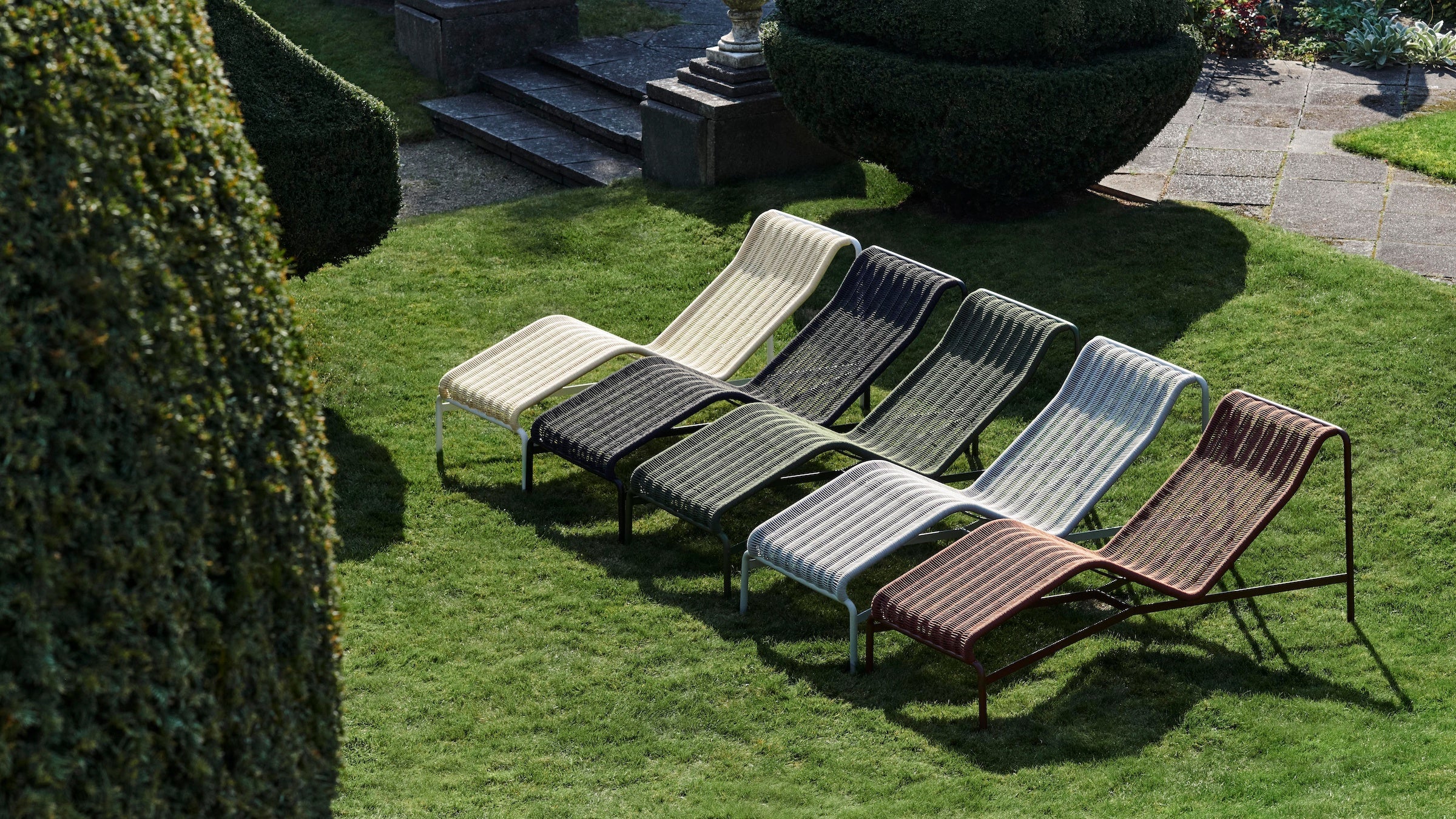 Hay_chaise_7e71f396-de1b-48ba- 